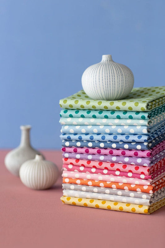Tilda Medium Dots Fat Quarter Bundle 15pc