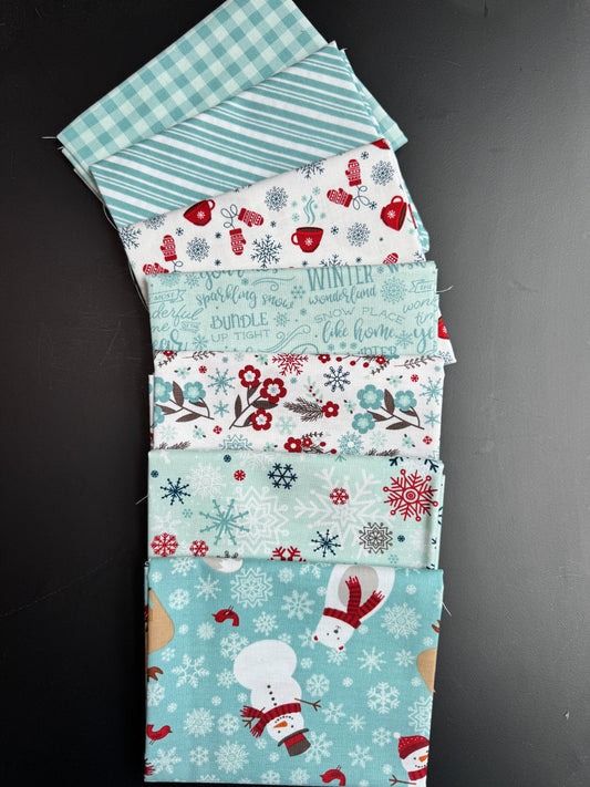 A Perfect Winter Petite Fat Quarter Bundle