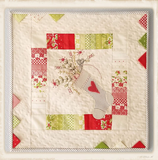A Stitcher’s Stocking Mini Quilt Pattern – Plumcute