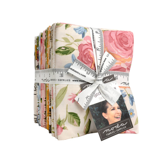 My Secret Garden Fat Quarter Bundle with Panel, 27 Pcs – Stacy Iest Hsu
