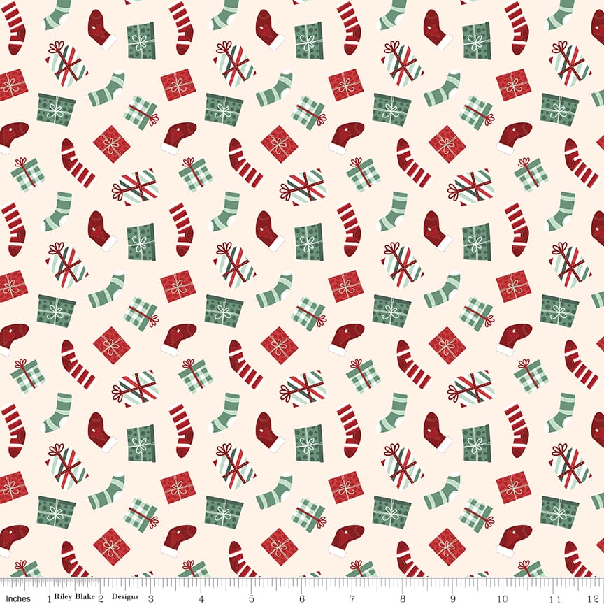 Evergreen Wishes Stockings & Gifts Cream