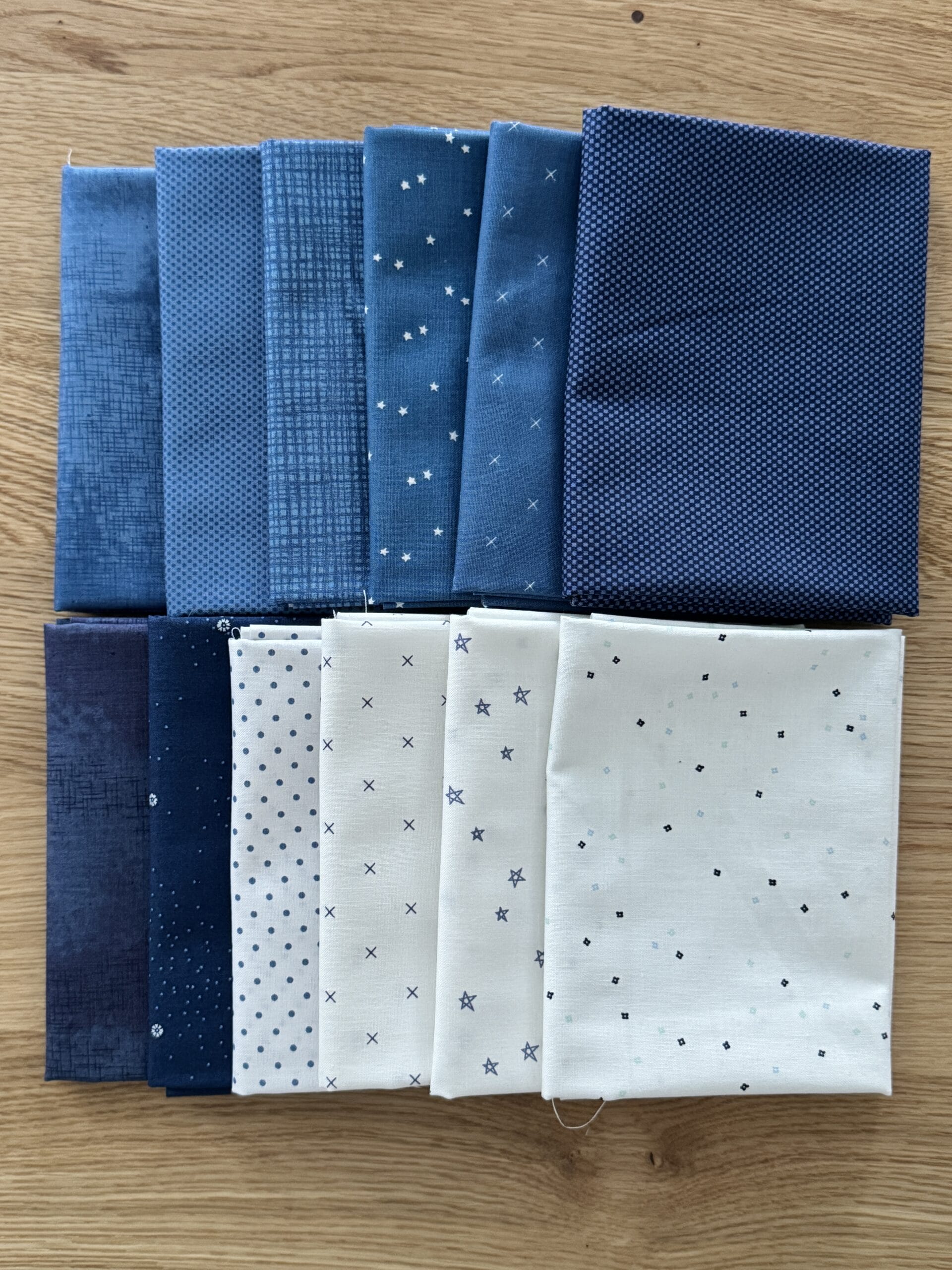 Snowbound Seasonal Basics FQB - 12pc.