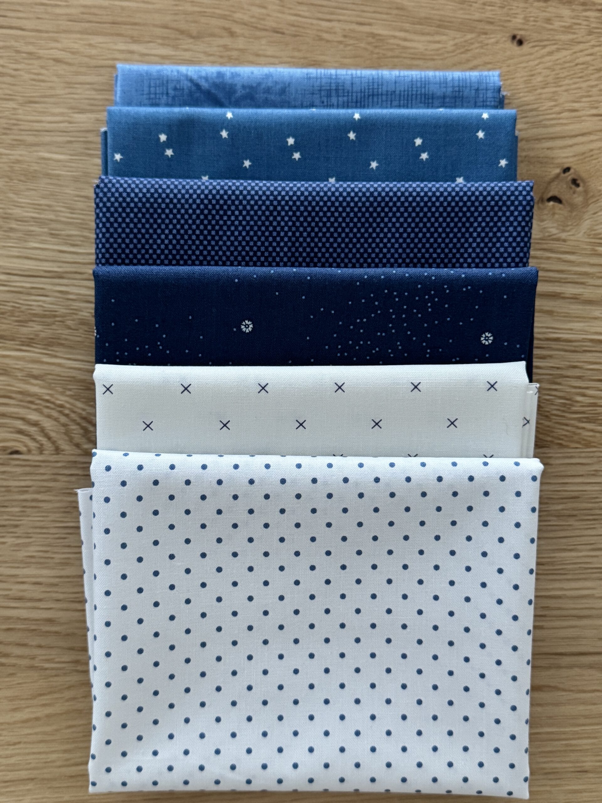 Flurry Seasonal Basics Petite FQB - 6 pc