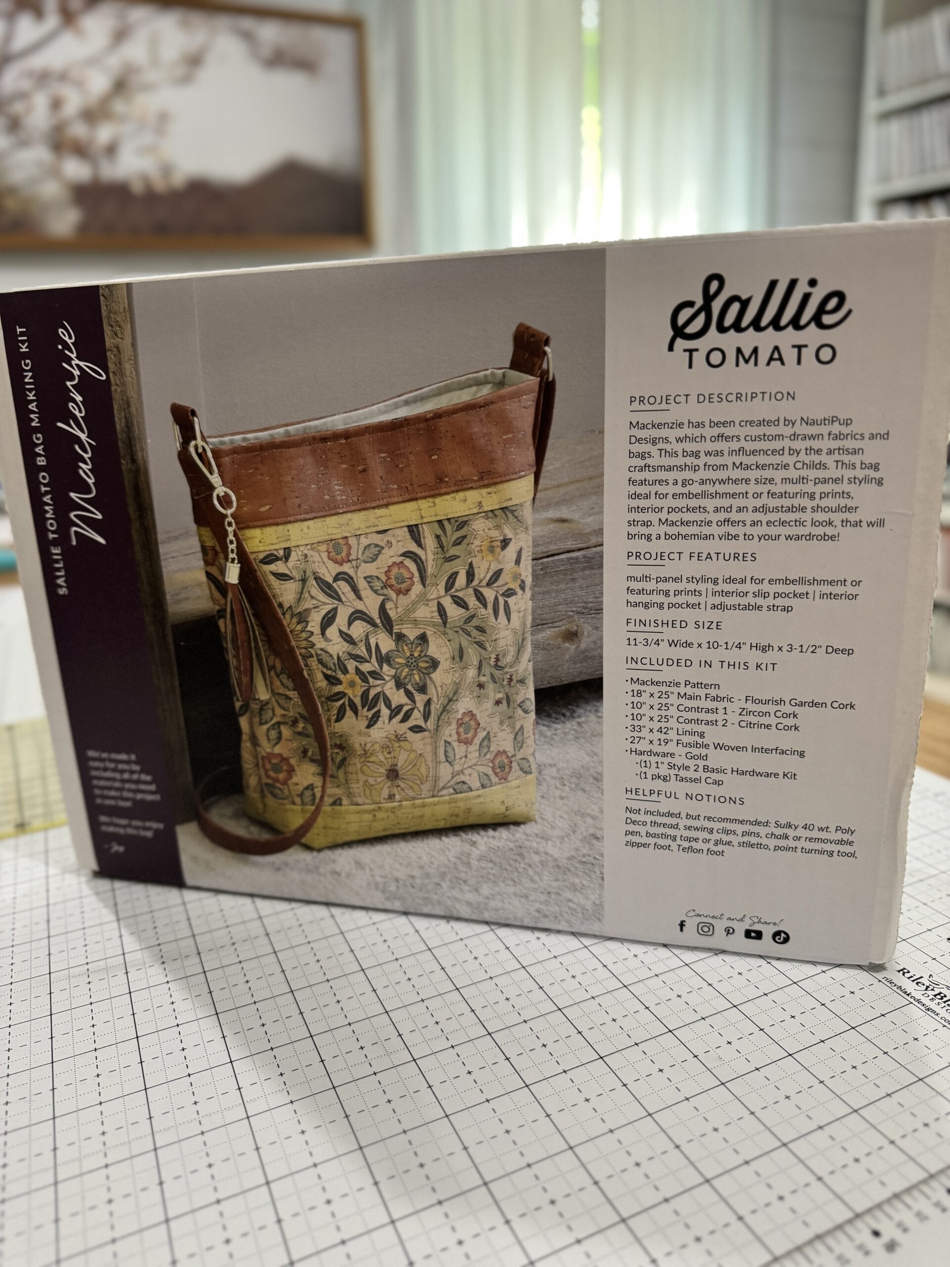 Sallie Tomato Mackenzie Bag Making Kit
