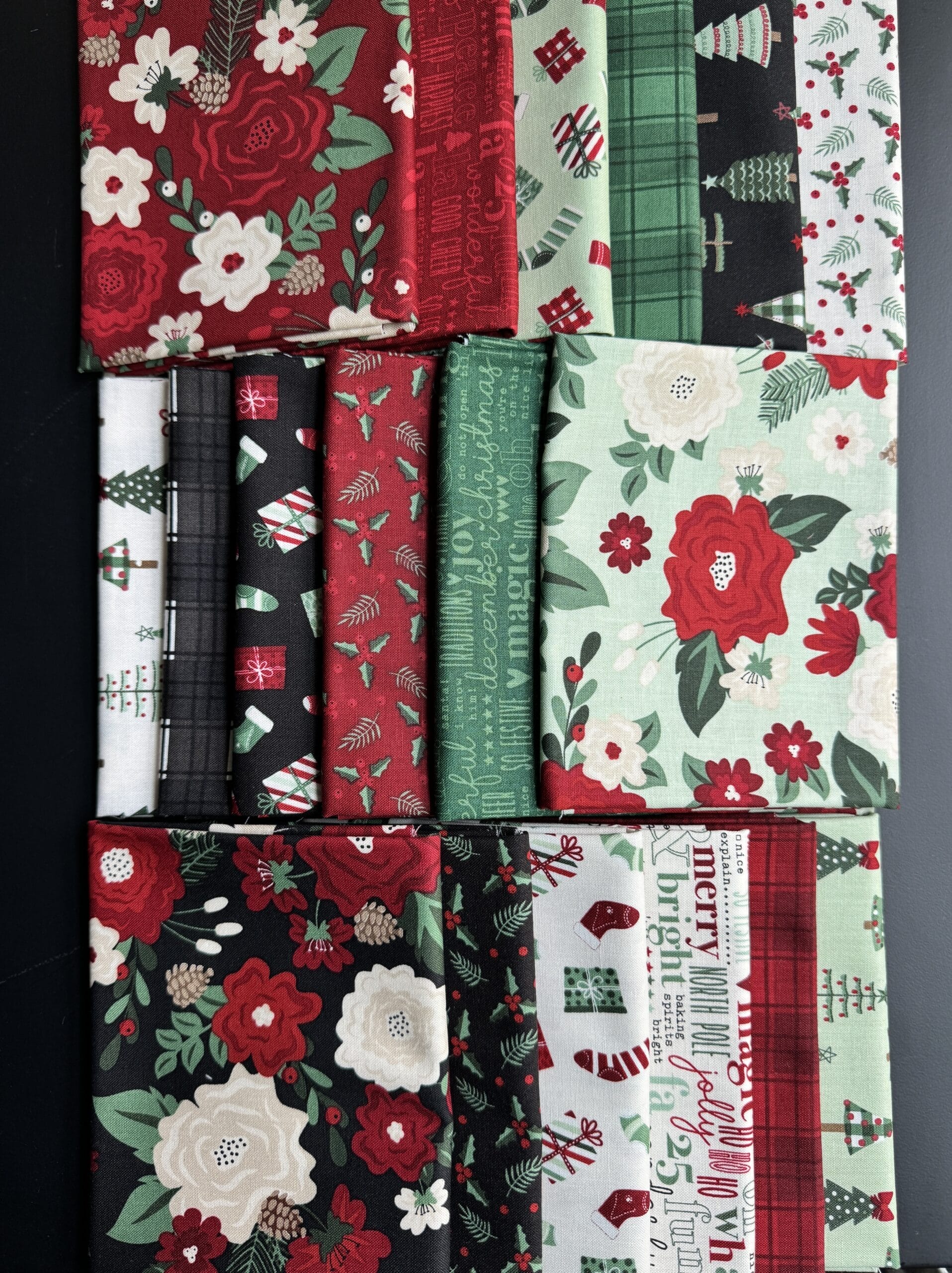 Evergreen Wishes Petite Fat Quarter Bundle
