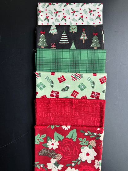 Evergreen Wishes Petite Fat Quarter Bundle