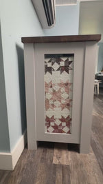 Quilt display cabinet
